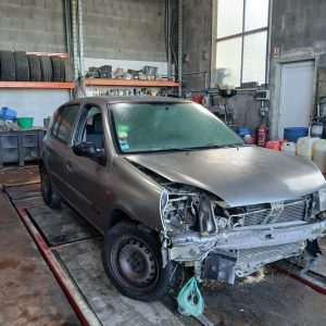 RENAULT CLIO II 1.4i 98CV Ph2 DE 2001