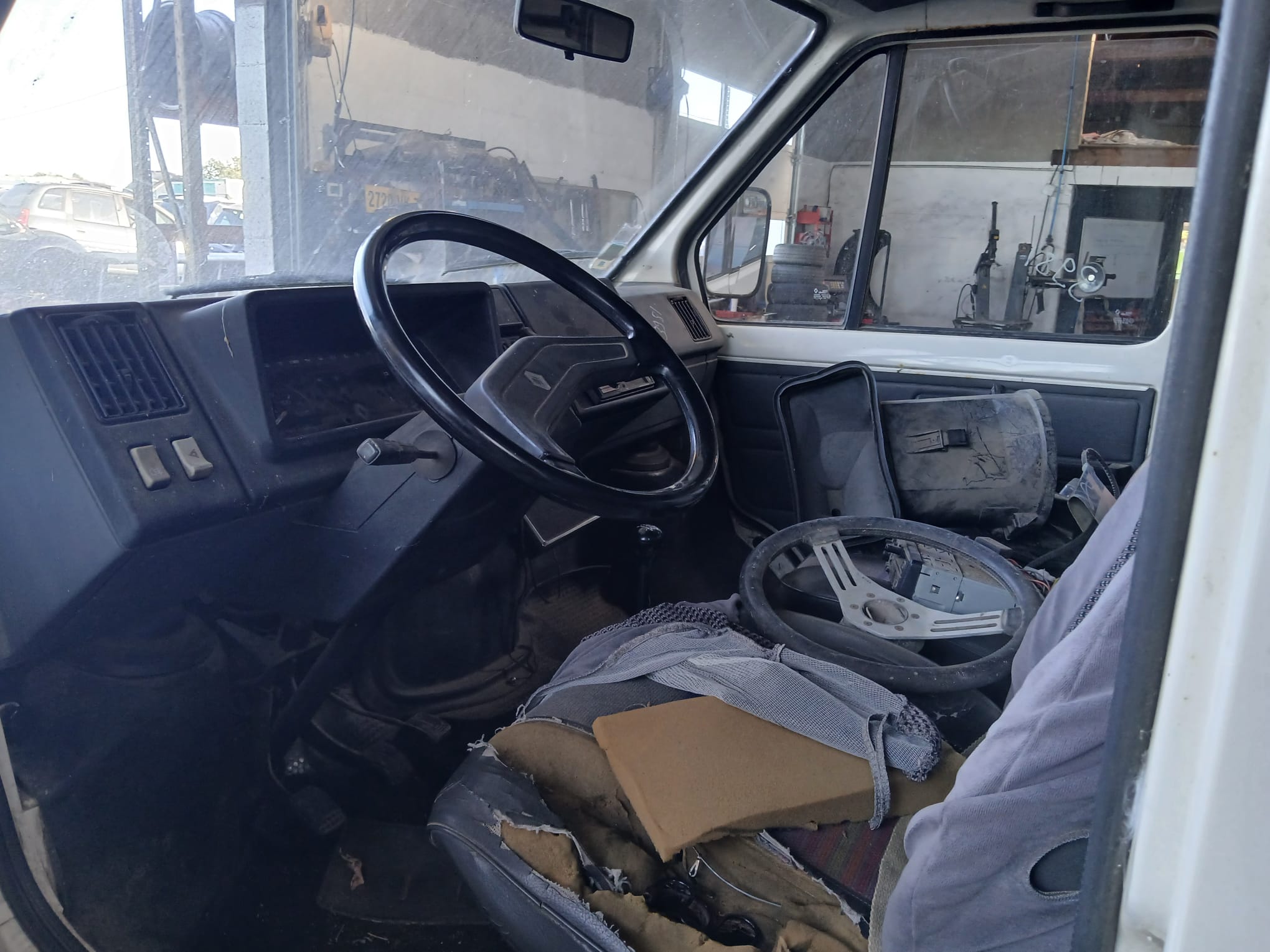 RENAULT TRAFIC I 2.1D 58CV DE 1988 – Image 6