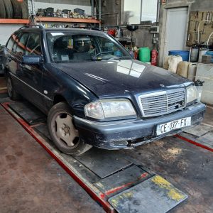 MERCEDES CLASSE C 202 BREAK 220T 2.2CDI 125CV PH1 DE 1999