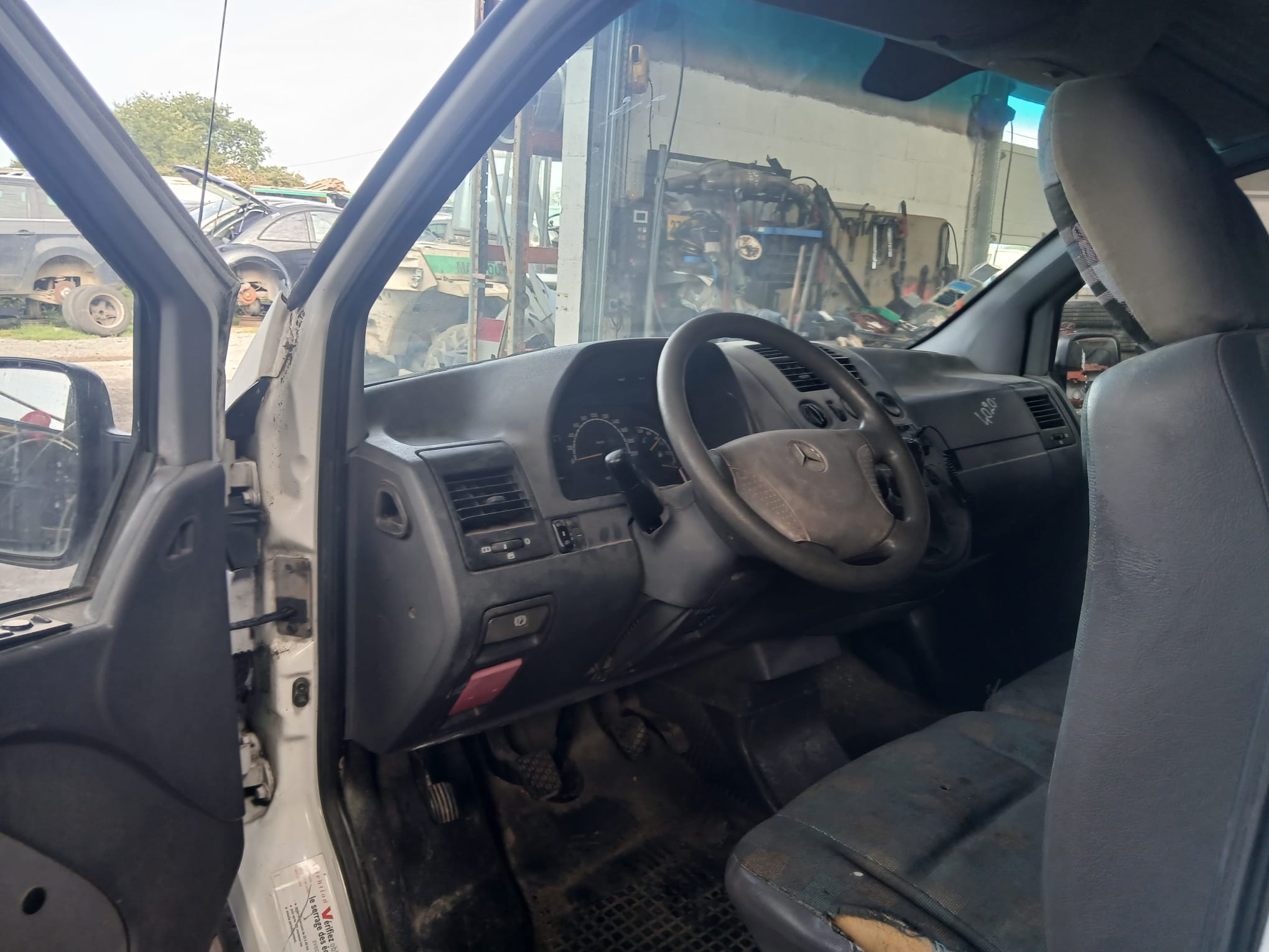 MERCEDES VITO I 112 2.2CDI 112CV PH1 DE 2002 – Image 6